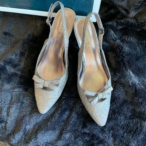 Karen Scott sling back pumps